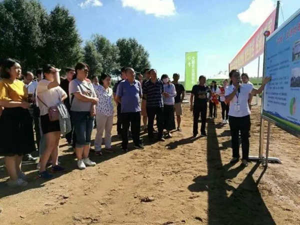 內(nèi)蒙古全區(qū)農(nóng)作物重大病蟲疫情監(jiān)測預(yù)警能力提升現(xiàn)場觀摩會召開，『托普技術(shù)』驚艷塞北